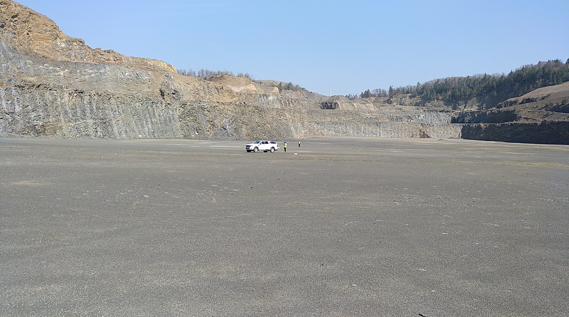 Full extent of Zeilberg basalt quarry (image: Drews)